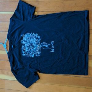 Women's black BLOOM t-shirt